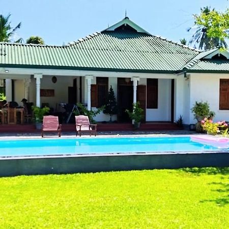 Tranquility Guest House Hikkaduwa Exteriör bild