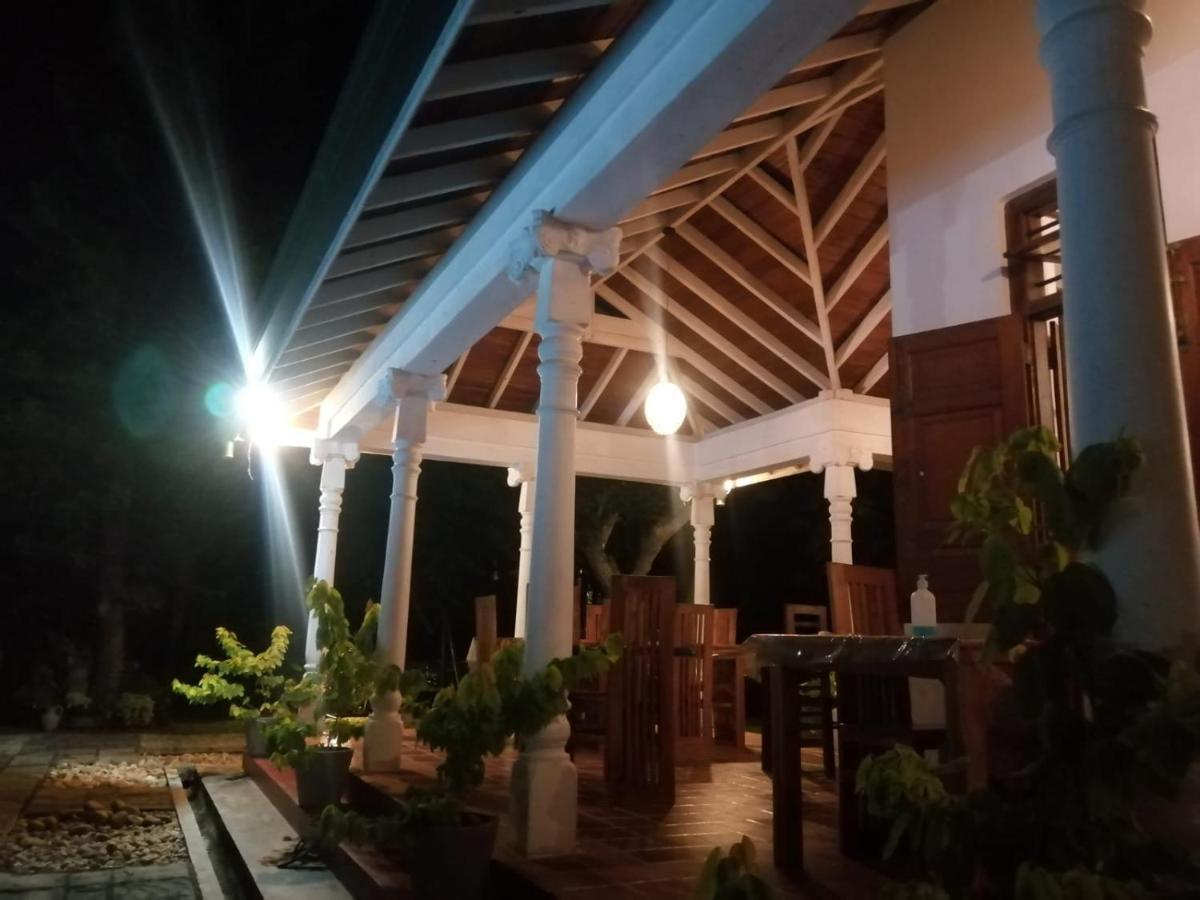 Tranquility Guest House Hikkaduwa Exteriör bild