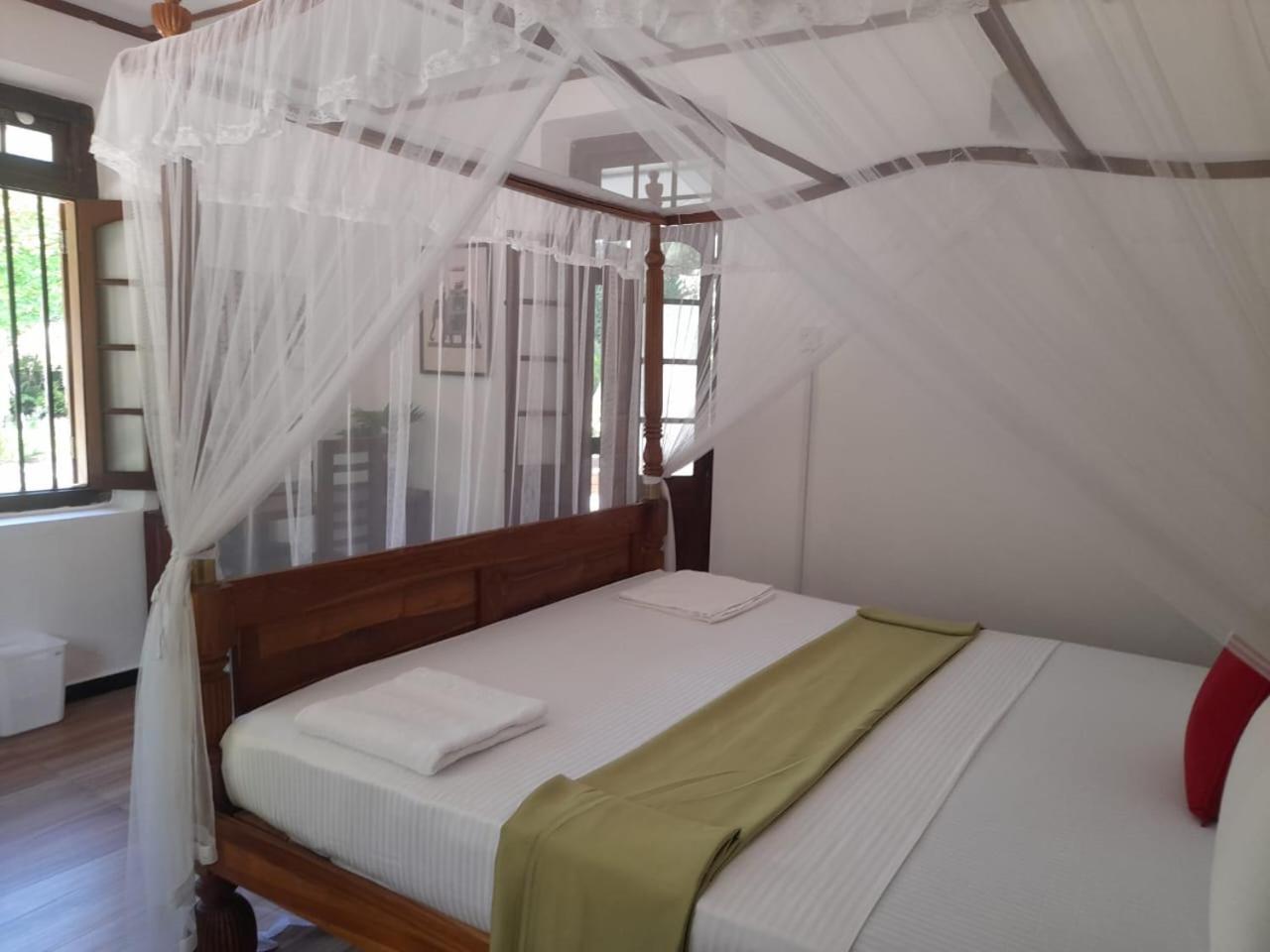 Tranquility Guest House Hikkaduwa Exteriör bild