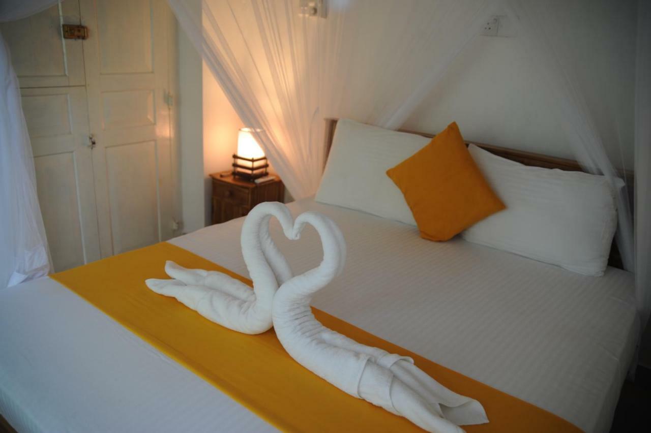 Tranquility Guest House Hikkaduwa Exteriör bild